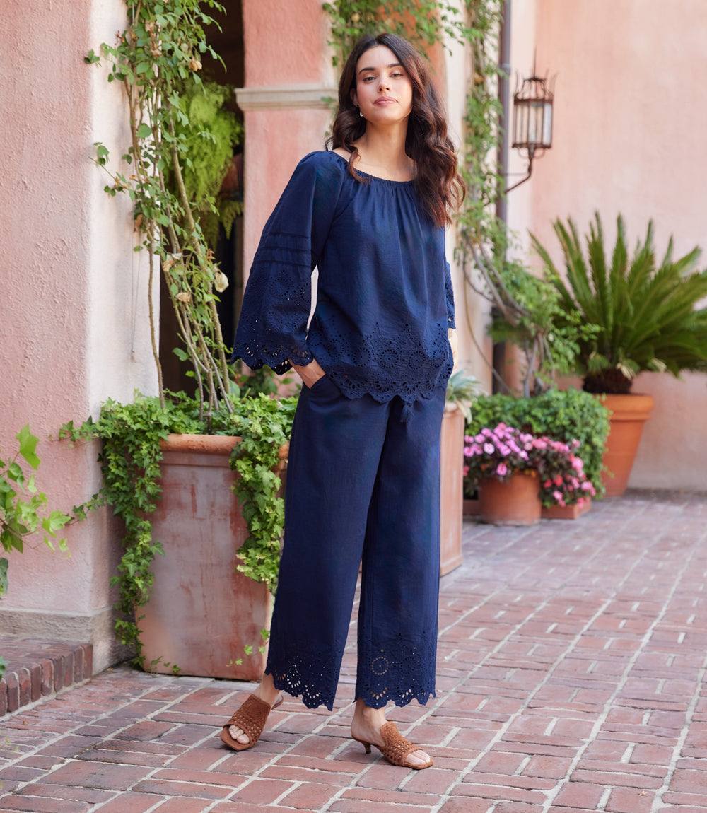 Embroidered Scallop Edge Cropped Pants