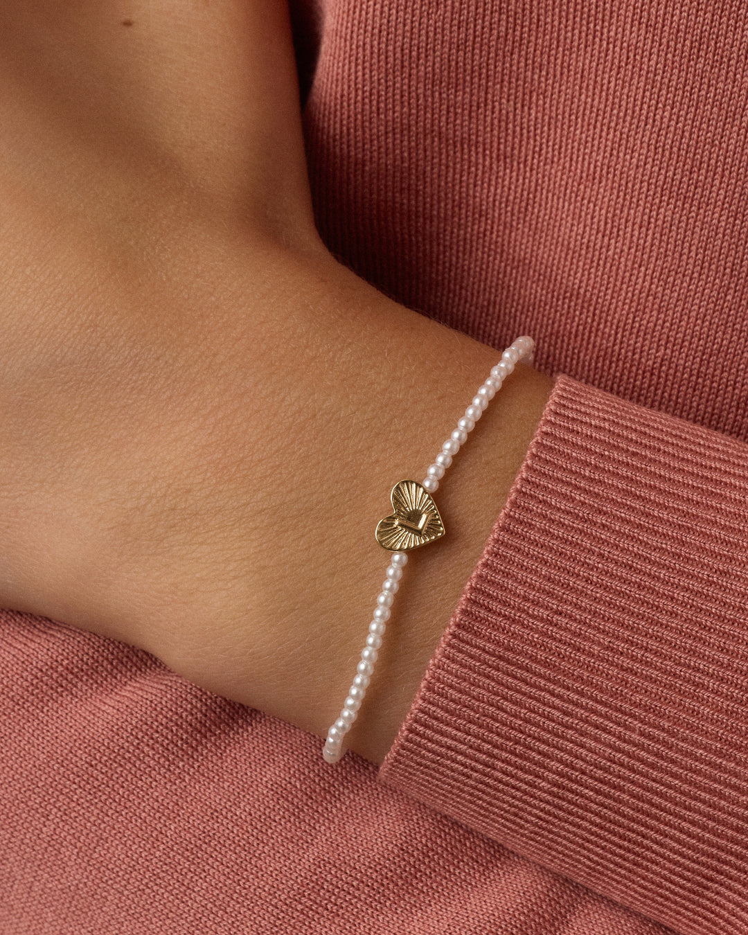 Pearl Vintage Heart Alphabet Bracelet