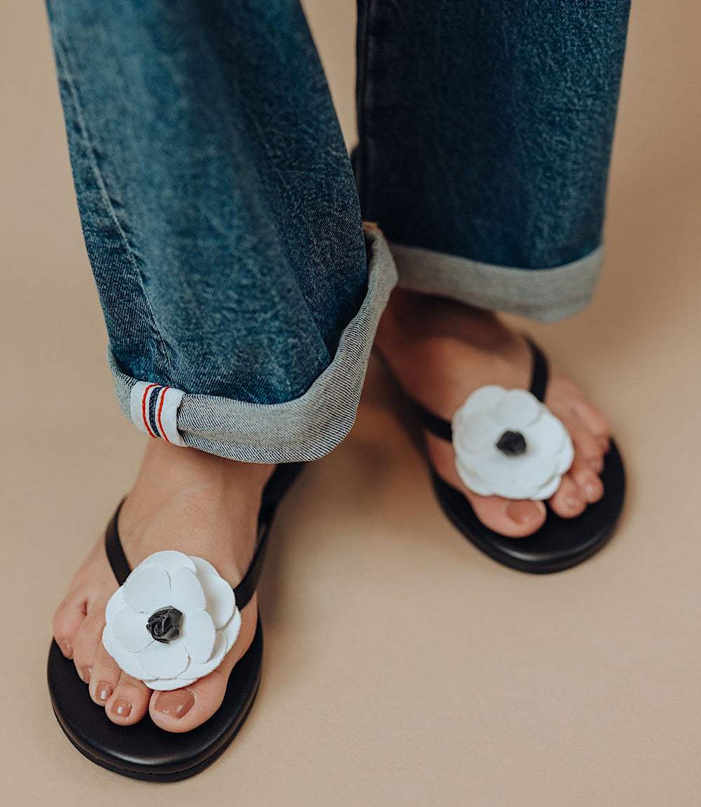 Solei Sea Valentina Flower Thong Sandals