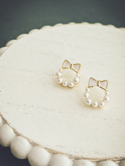 Beautiful Pearl Bow Wreath Earrings