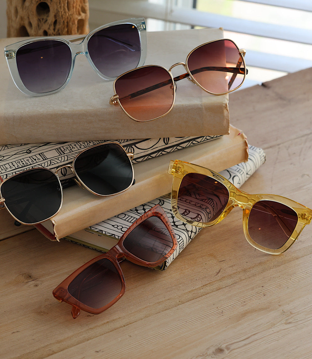 Quay Uptown Sunglasses